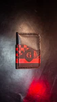 TARJETERO VERTICAL DE CUERO INSPIRADO EN GRYFFINDOR    - Miniatura 1