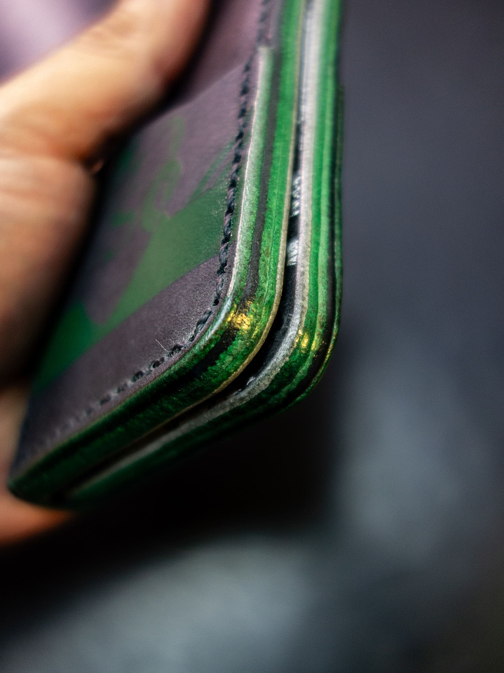 TARJETERO VERTICAL DE CUERO INSPIRADO EN SLYTHERIN 7