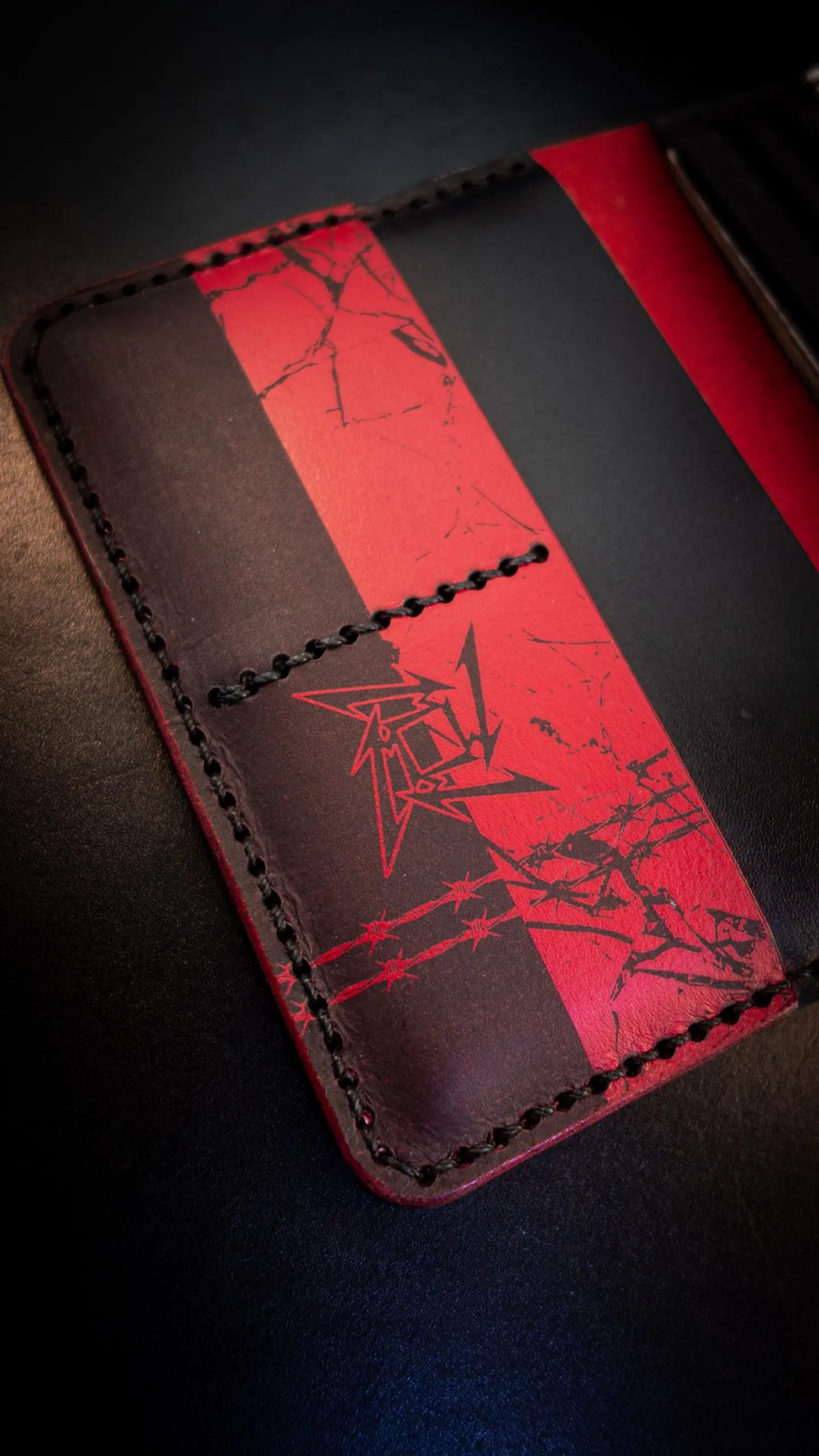 Porta Pasaporte de Cuero inspirado en Metallica 6
