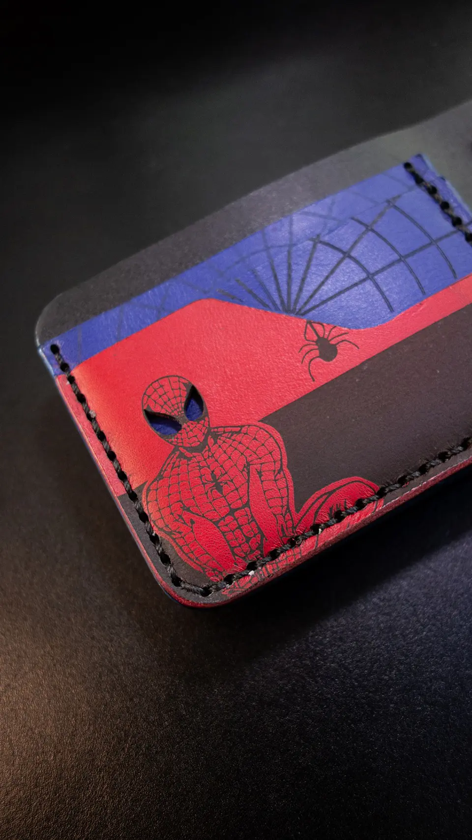 Billetera de Cuero conceptual - Homenaje Spider-Man 6