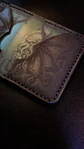 Tarjetero vertical Cthulhu de cuero | Diseño conceptual - Miniatura 8
