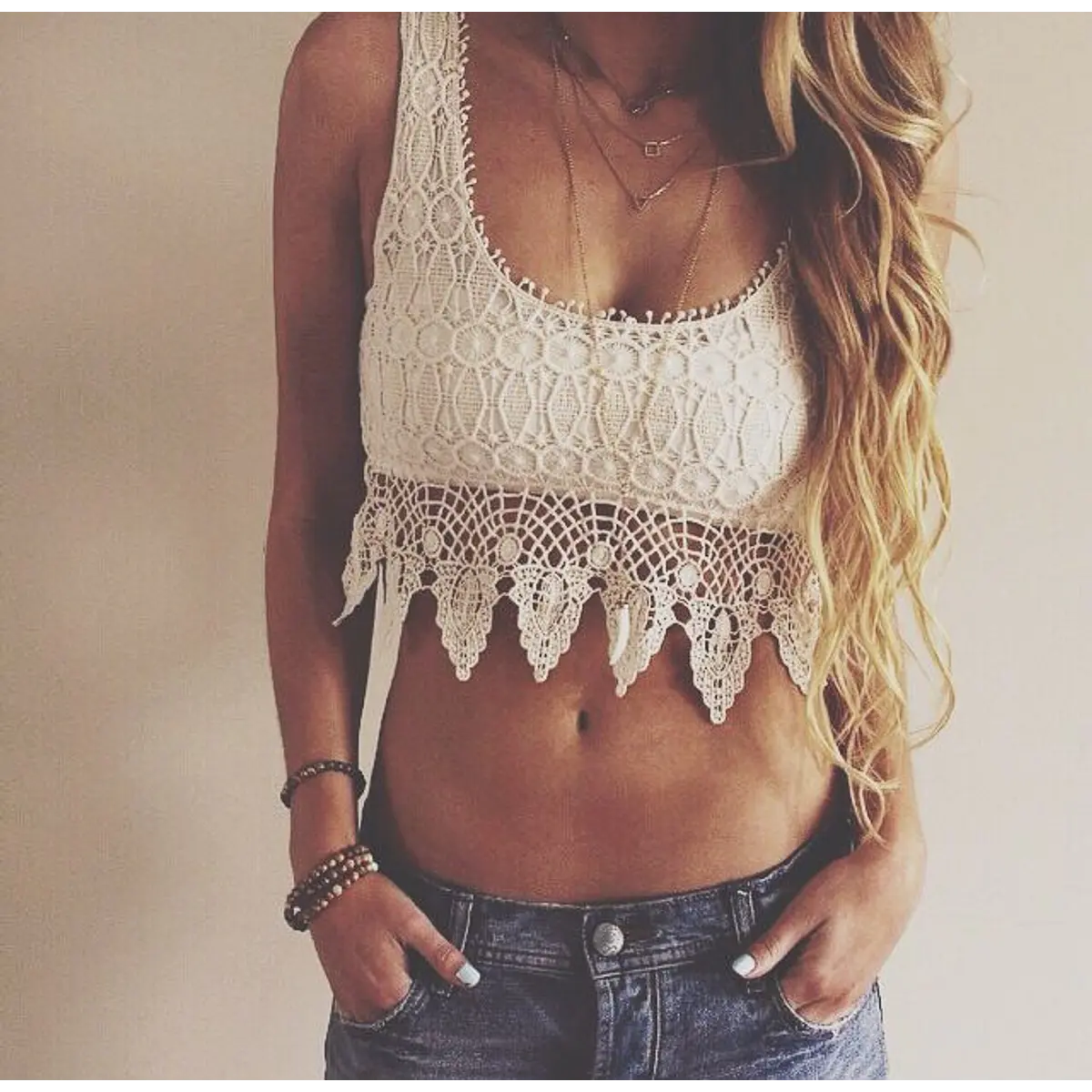 Вязаный топик. Красивые вязаные топы. Необычные вязаные топы. Трендовые топы вязаные