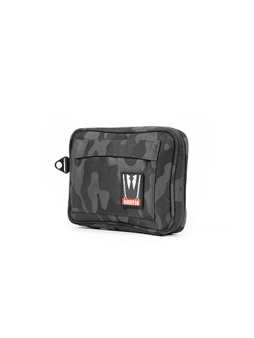 THE BOSS CON CANDADO CLAVE 25 CM CAMO-DIME BAGS 1