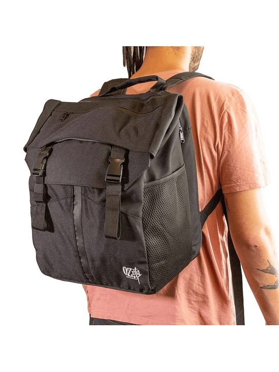 MOCHILA NEGRA-OZETA 4