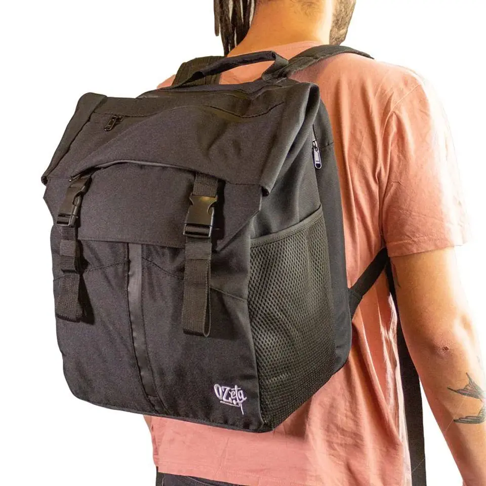 Mochila Negra-Ozeta 4