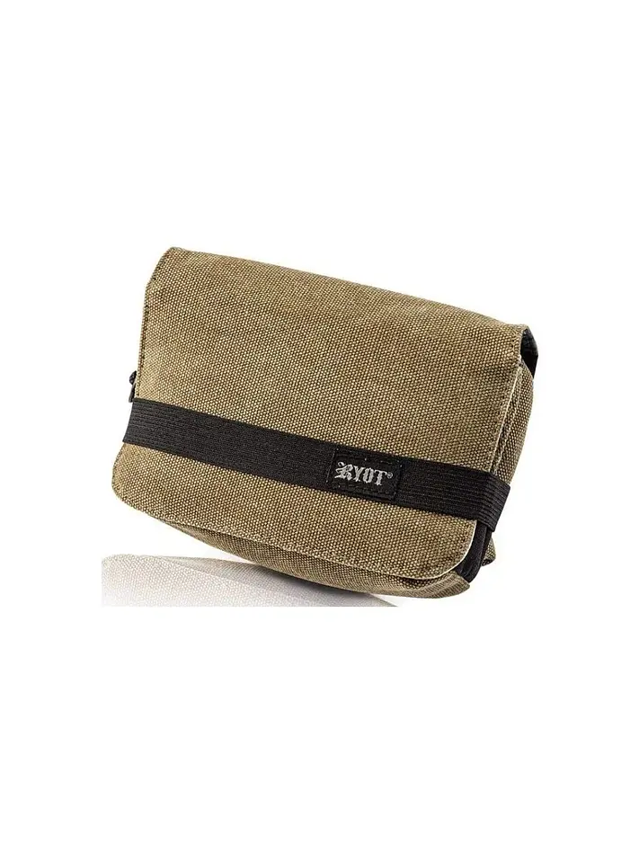 Piper Olive-Ryot 1