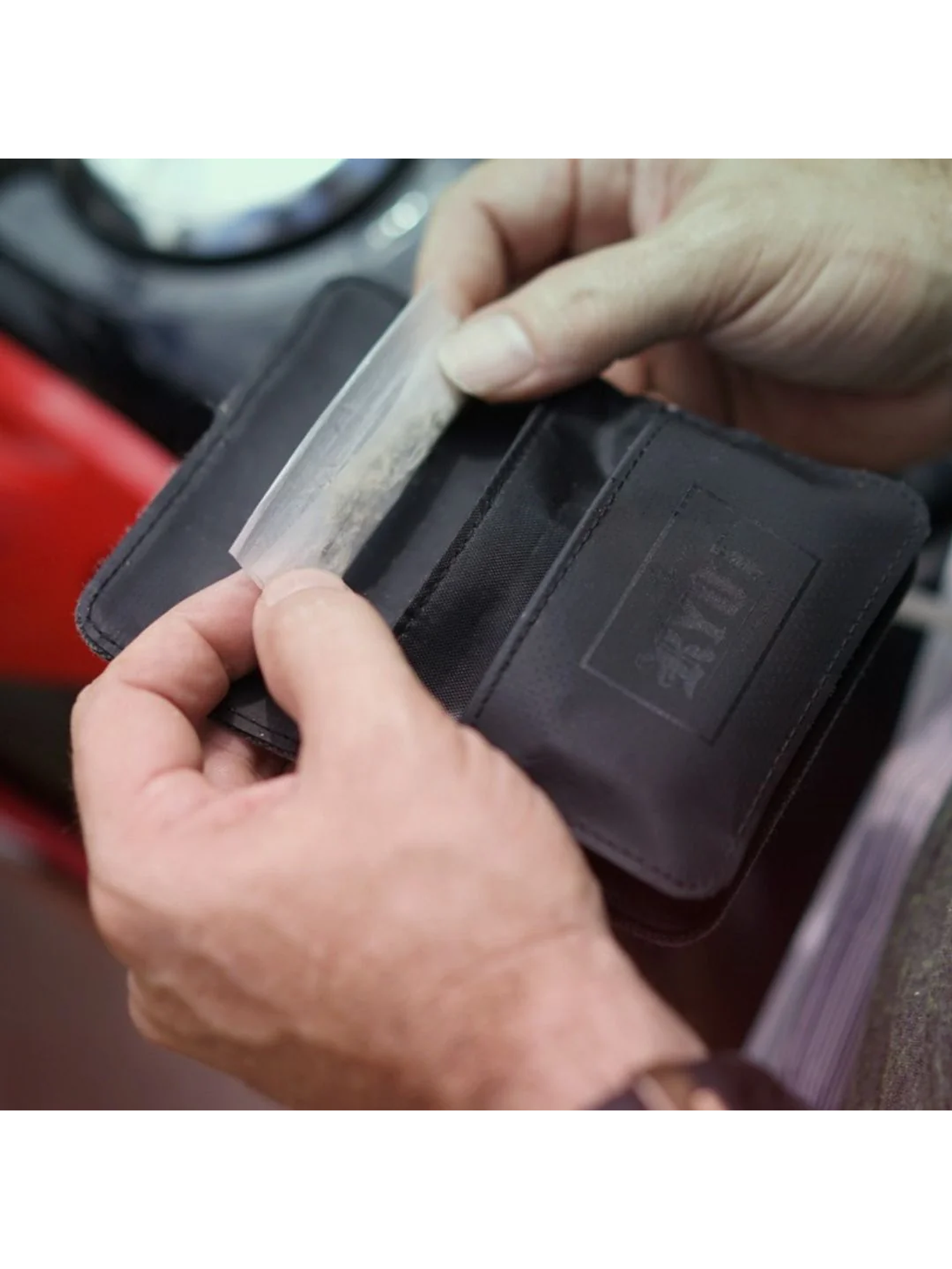 Estuche Roller Wallet Black-Ryot 2