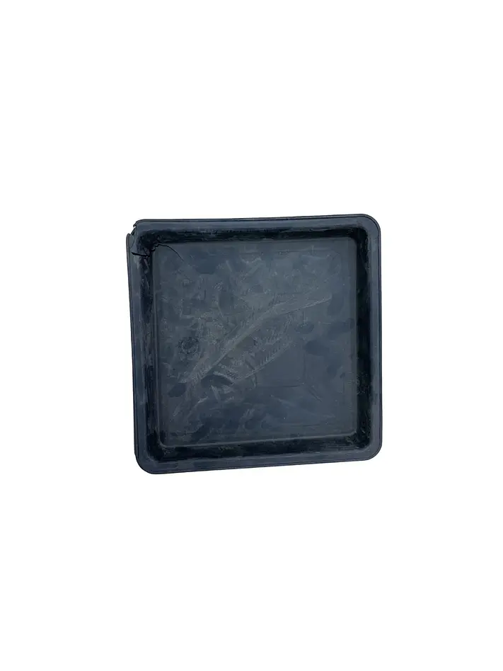 PLATO GRANDE BLACK - CAJA ROTA 2