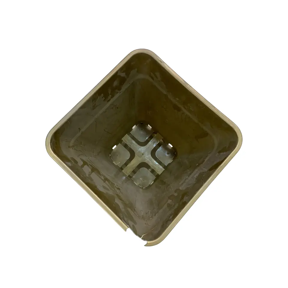 MACETA 18L DORADO - CAJA ROTA 2