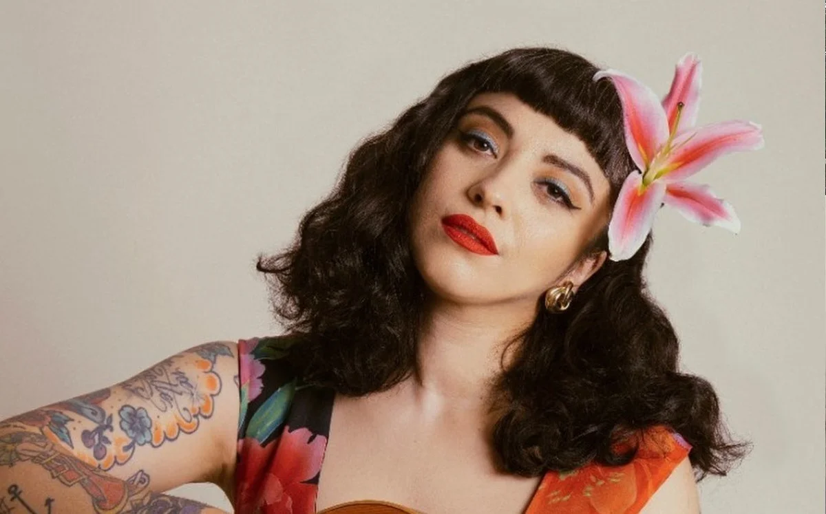 Mon Laferte: Entre la Música y la Marihuana