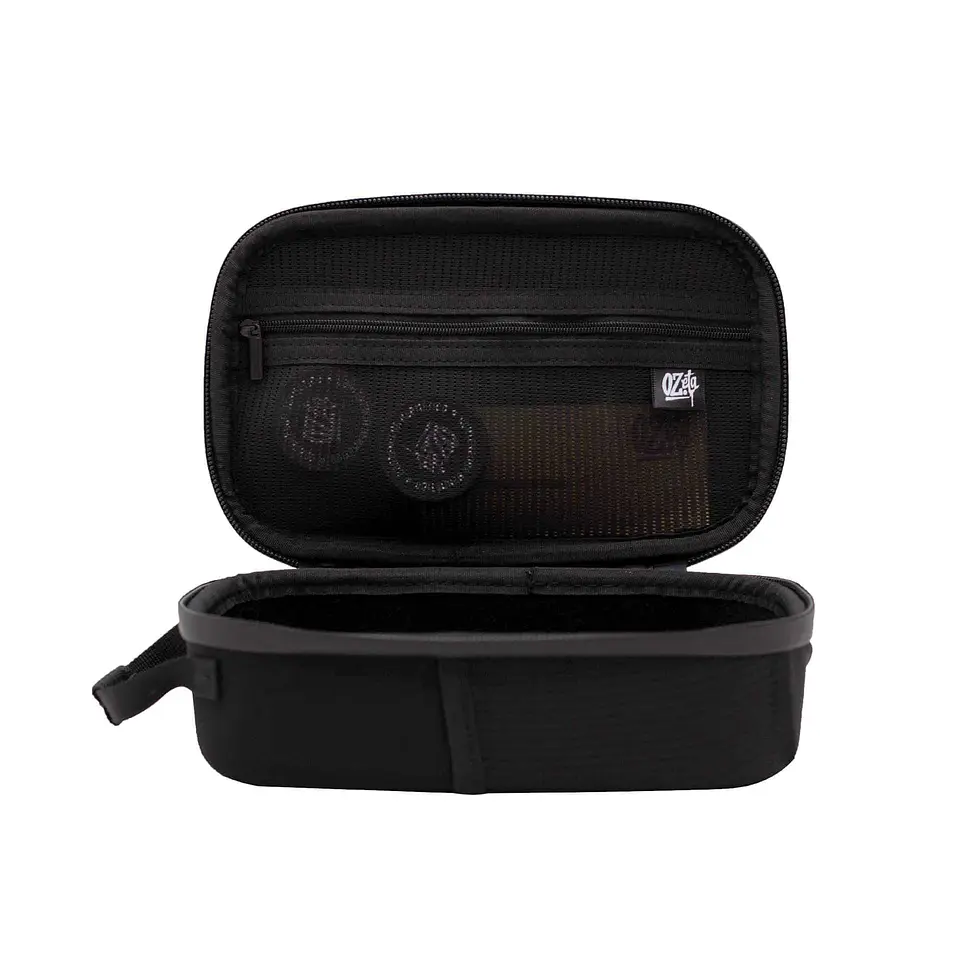 CASE XL LOGO GRANDE NEGRO-OZETA 6