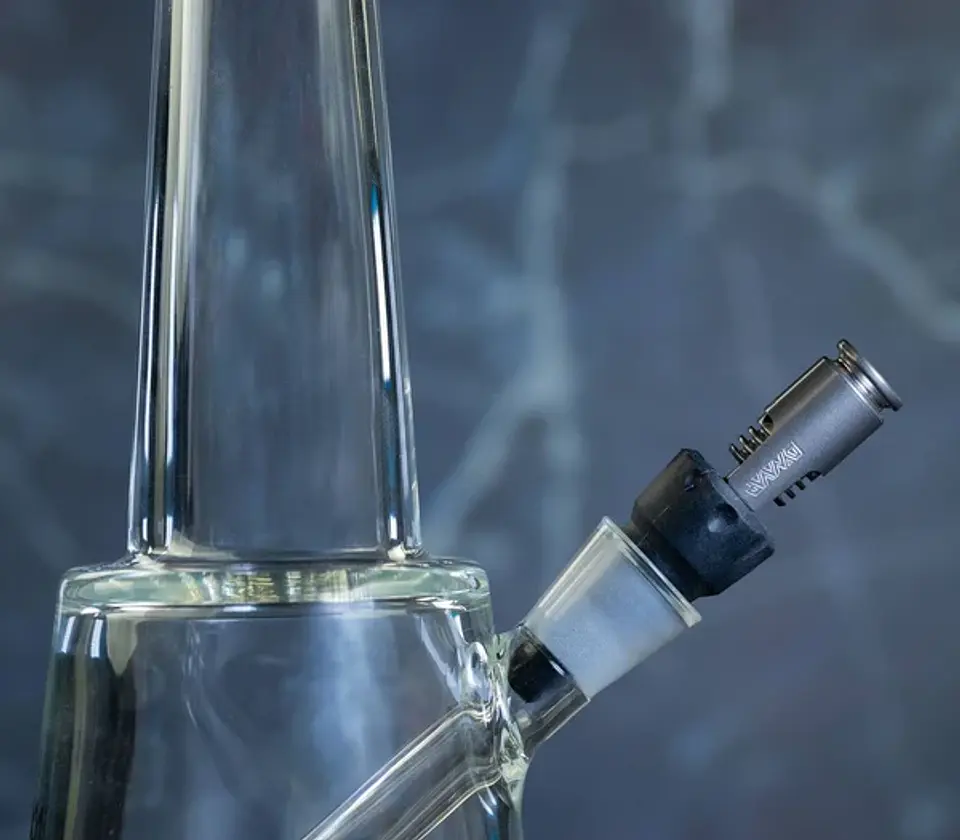 The Bonger Black Adaptador Bong- Dynavap 3