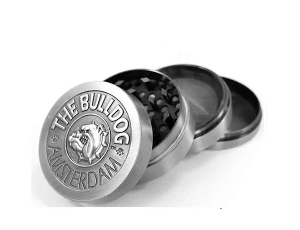 Grinder Metálico Silver (2 / 4 Partes) -Bulldog 1