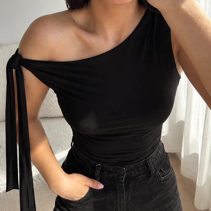🖤. Polera Kaori lazo en hombro 1