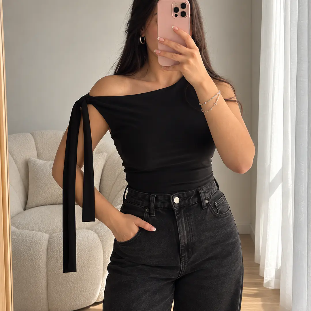 🖤. Polera Kaori lazo en hombro 2