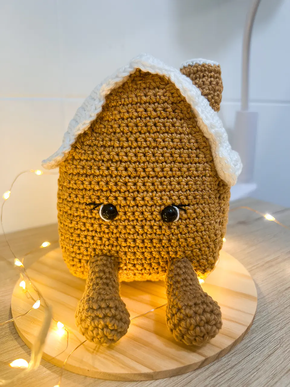 Gigi - Gingerbread House Amigurumi 5