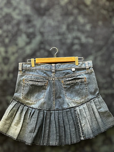 Falda in-Perfecta 02