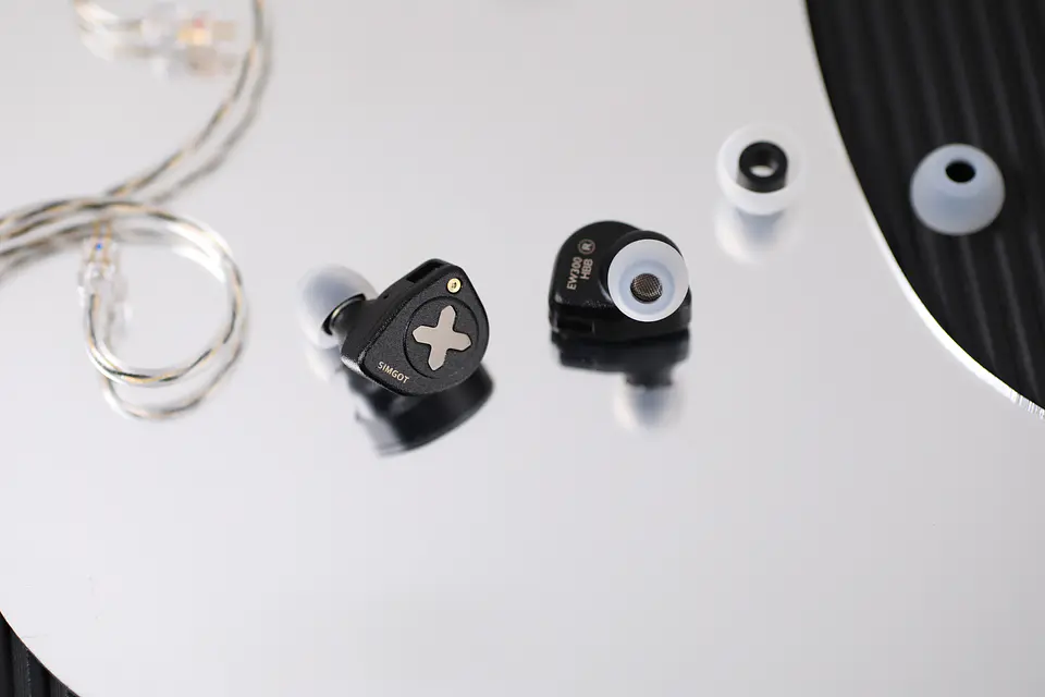Simgot EW300 HBB — Edición Limitada 12