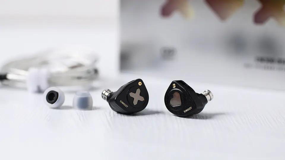 Simgot EW300 DSP — Cable USB-C 10