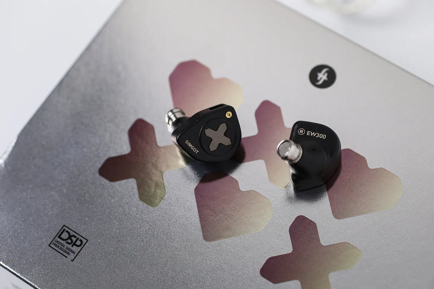 Simgot EW300 DSP — Cable USB-C 17