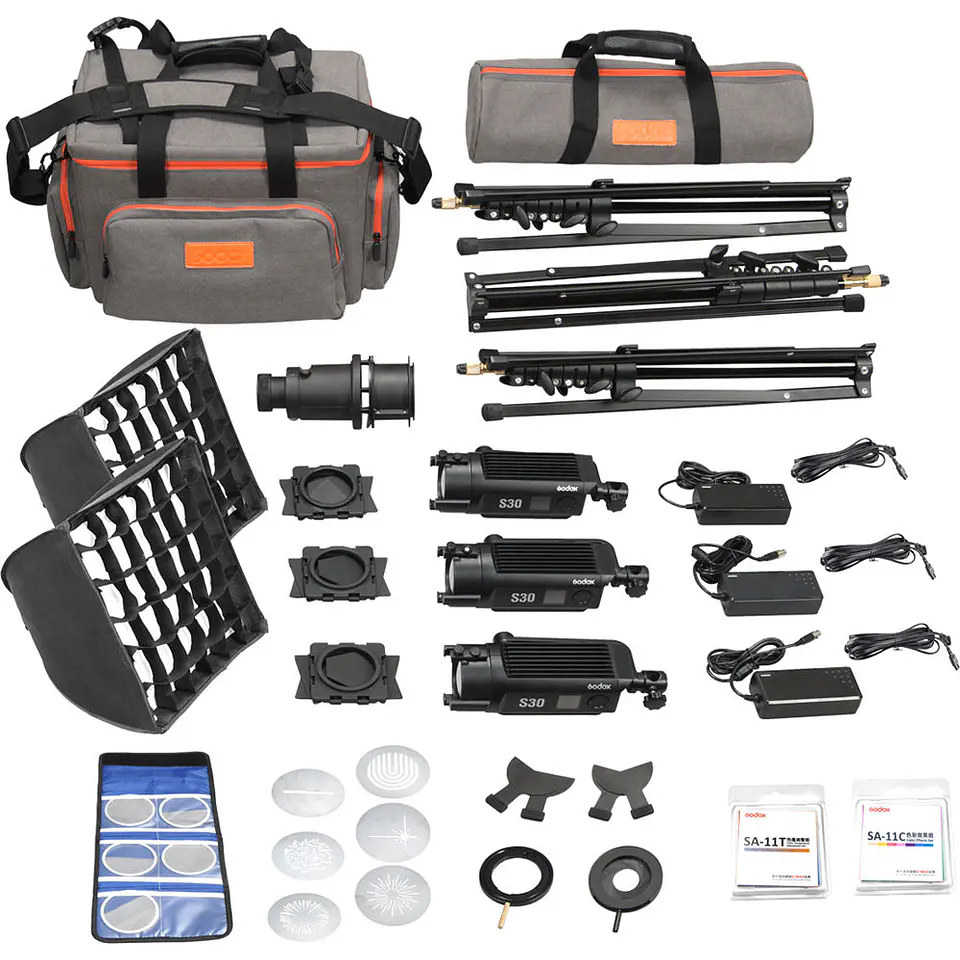 Godox S30 x 3 Maleta de 3 Luces Led Enfocable Con Accesorios S30-D 2