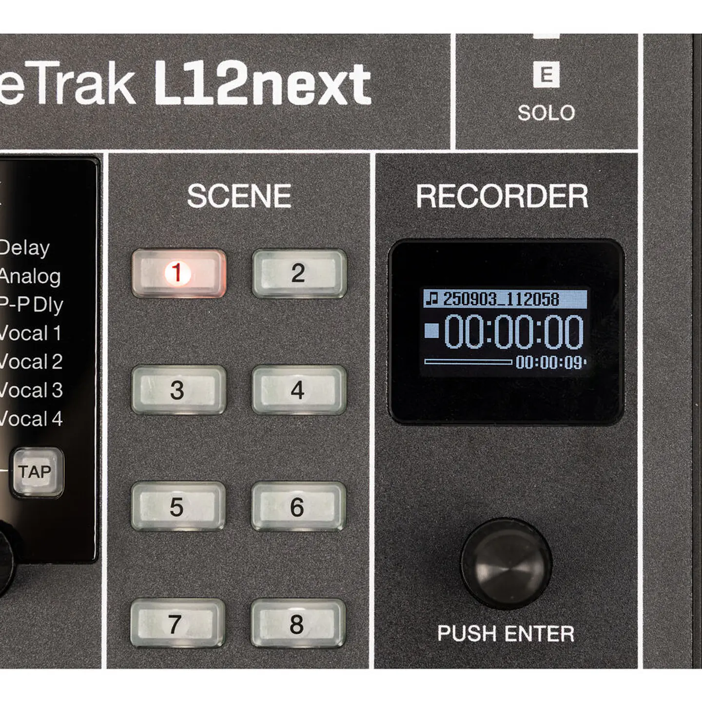 Zoom LiveTrak L12next Grabadora Multipista y Mezcladora Digital 17