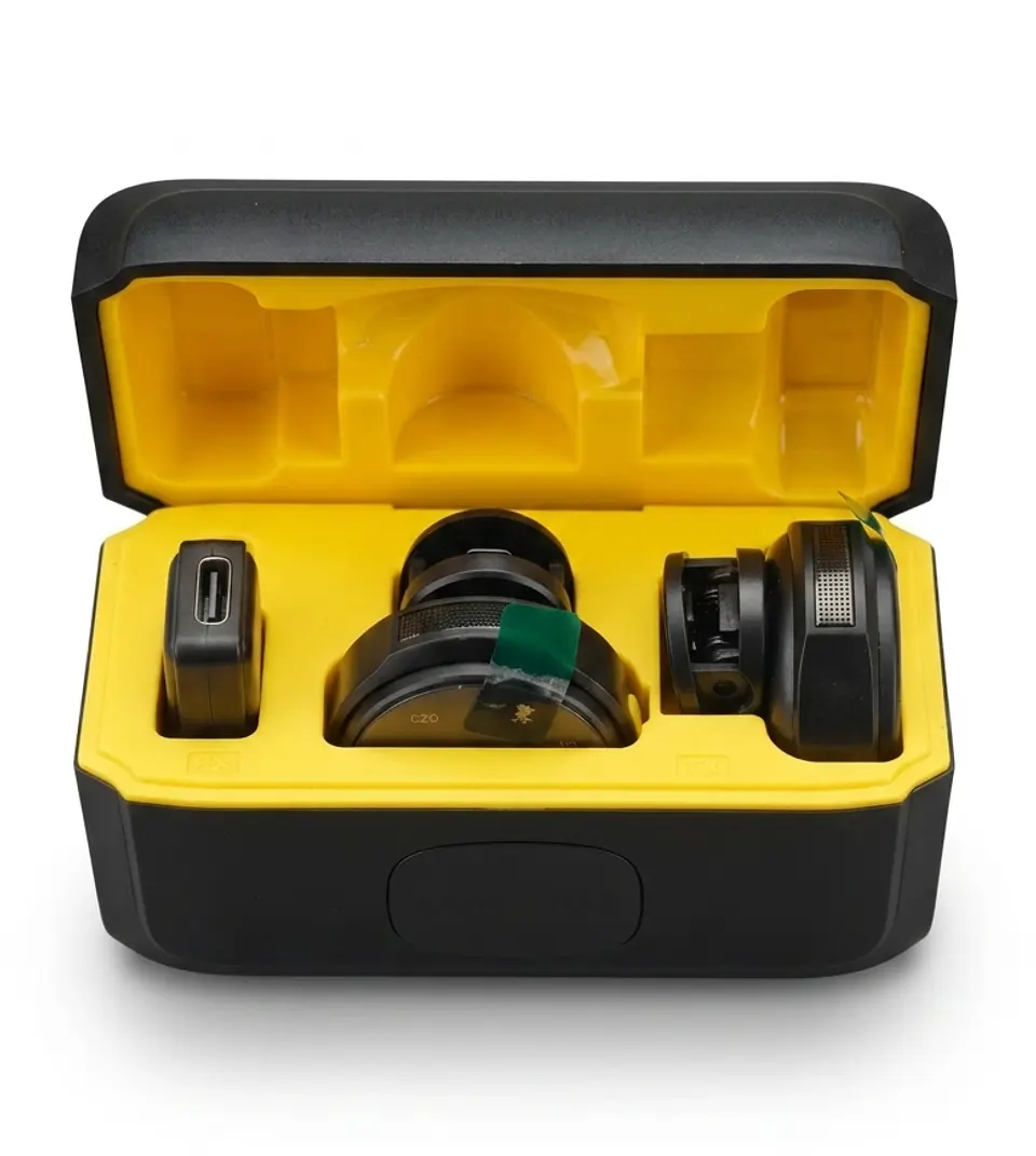 Iluminus IL-WM820 Micrófono Inalámbrico Doble Con Caja De Carga 3