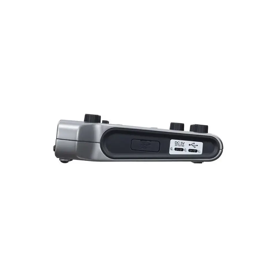 Zoom PodTrak P4 Grabador de Podcasts Multipista Portátil 7