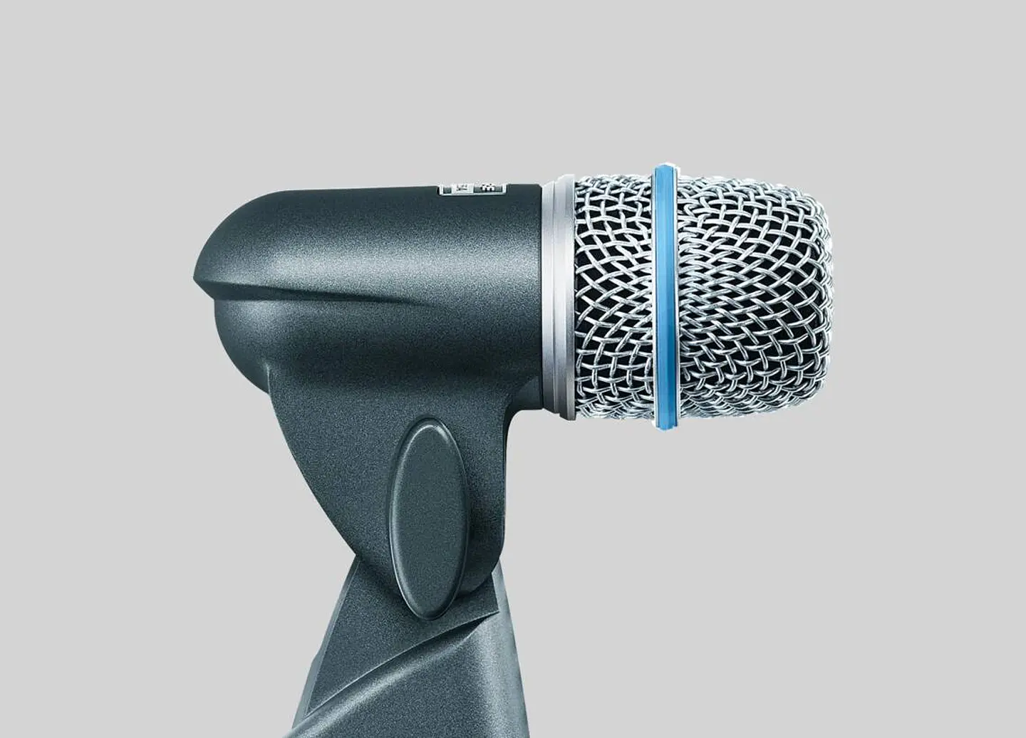 Shure BETA 56A · Micrófono 1