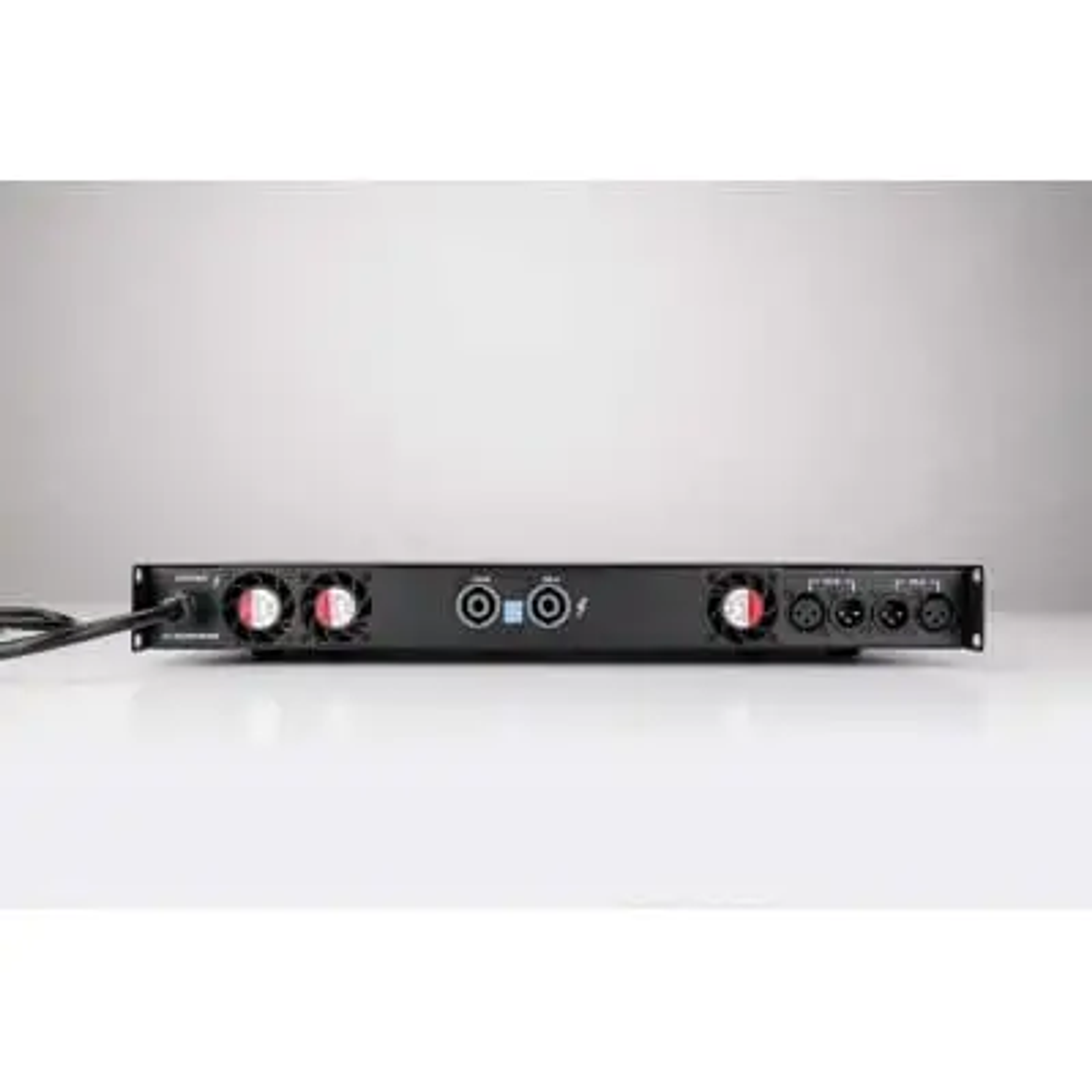 QX2-3000 Amplificador 2x2555w 2