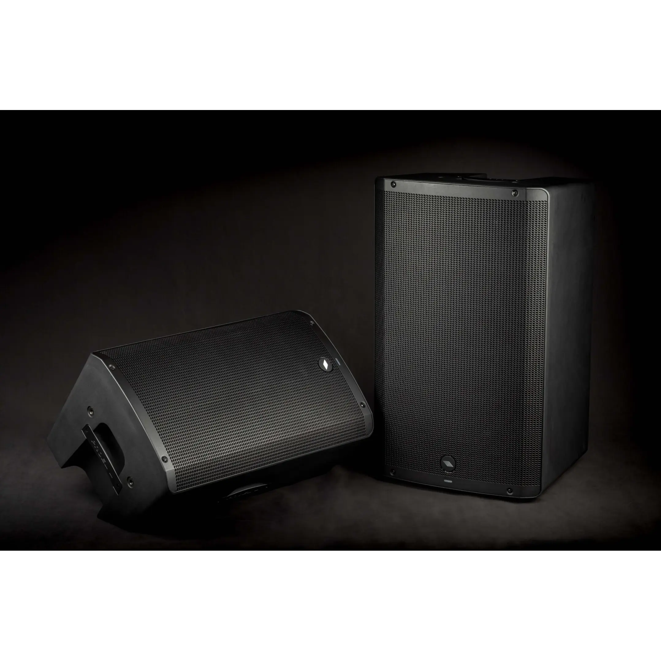 PAR CAJA ACTIVA DIVA 15A 1000W DSP 1