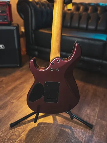 Guitarra eléctrica Cort con doble corte G300 bordó 3