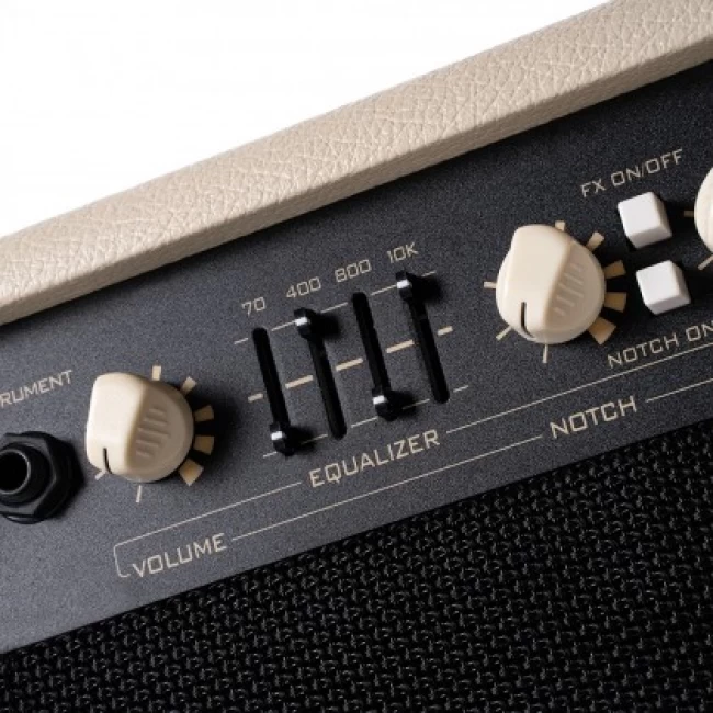 Amplificador Cort AF30 de 30 Watts para Guitarra 4