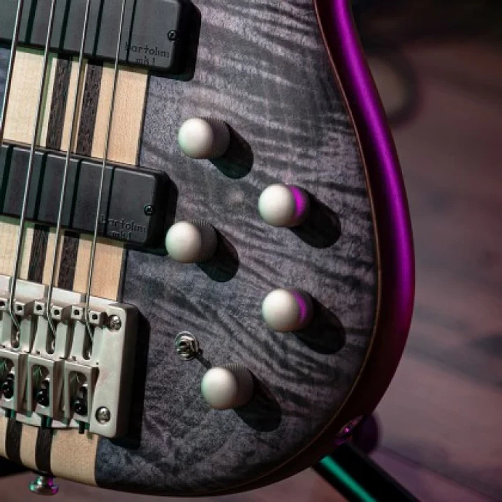 Bajo Eléctrico Cort A4 Plus FMMH OPLB 4 Cuerdas Activo Bartolini Artisan Blue Black 4