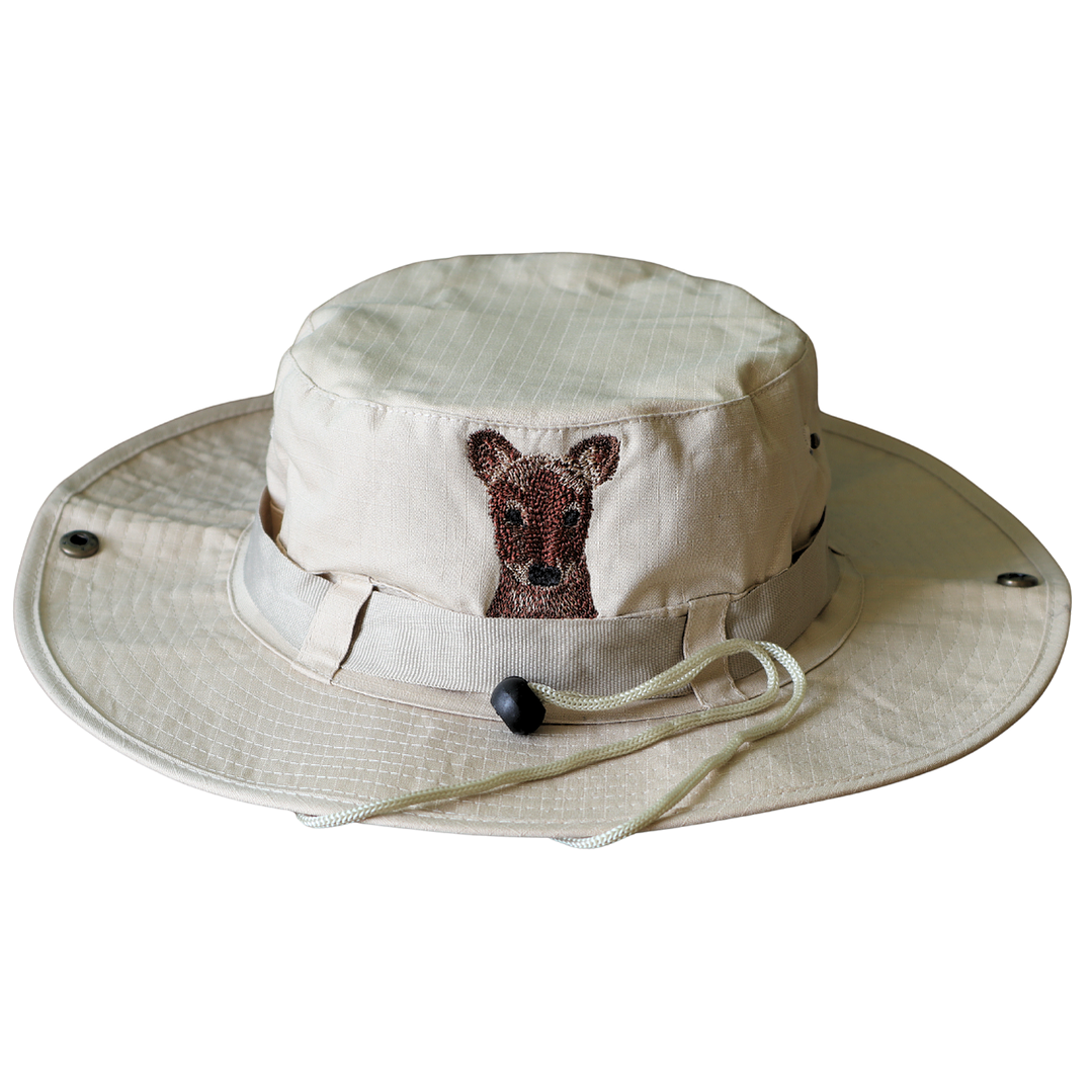 Gorro de Pescador bordado con Pudú 1