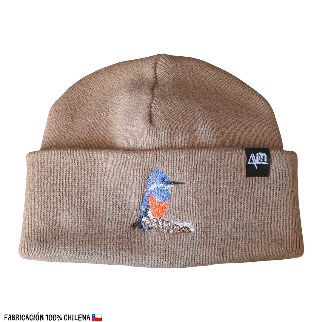 Gorro bordado con Martín pescador  2