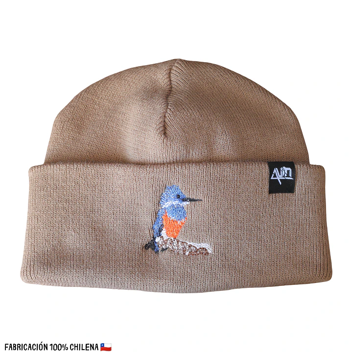 Gorro bordado con Martín pescador  2