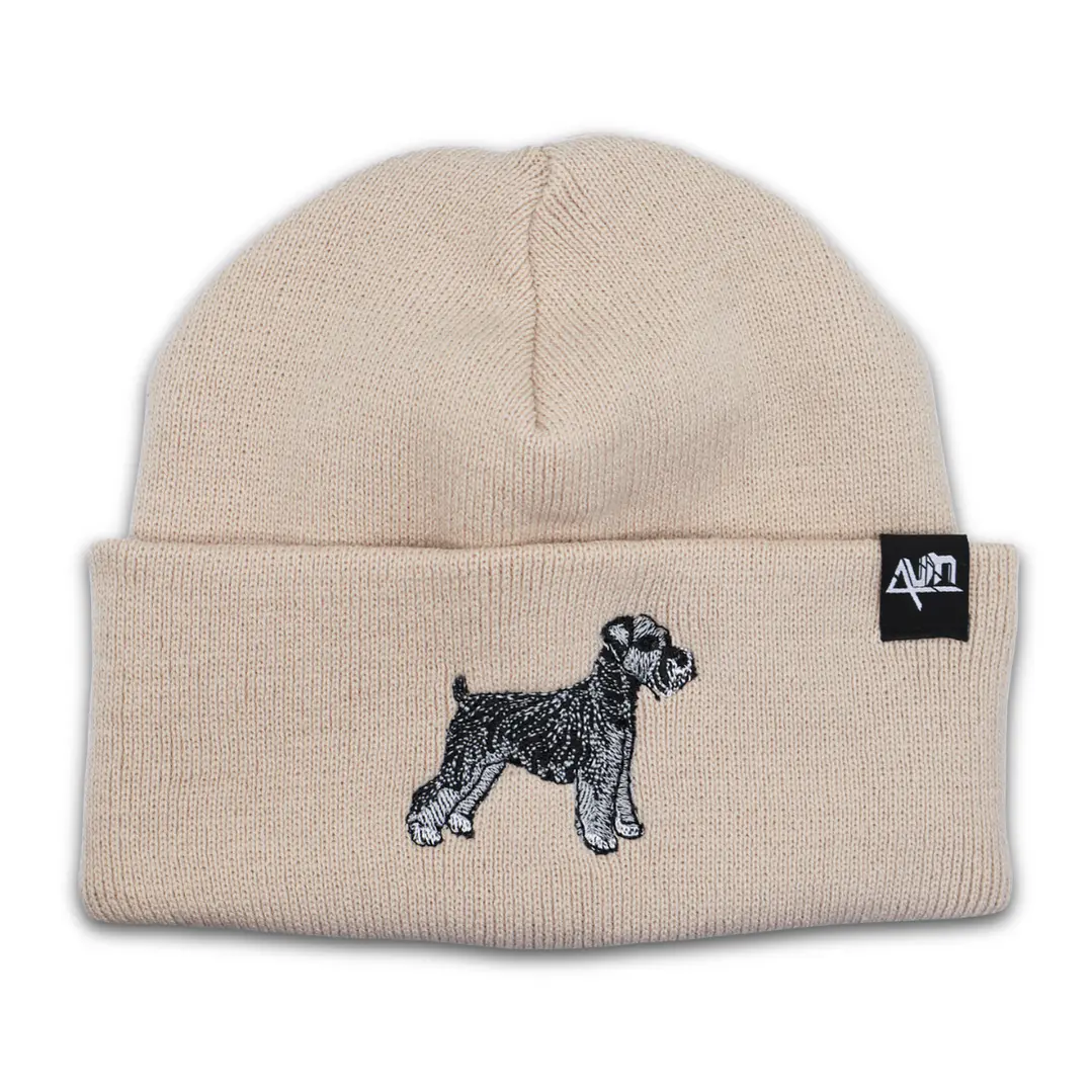 Gorro bordado con perro Schnauzer  2