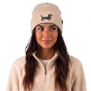 Gorro bordado con perro salchicha Dachshund 