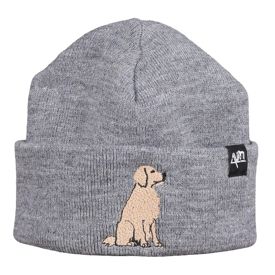 Gorro bordado con perro golden retriever 1