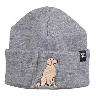 Gorro bordado con perro golden retriever