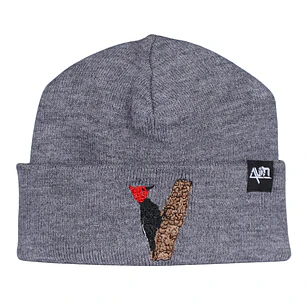 Gorro Bordado con Pájaro Carpintero 