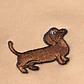 Polerón Mujer y Hombre bordado con perro salchicha Dachshund café  - Miniatura 3