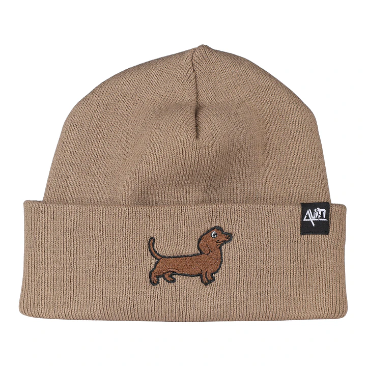 Gorro bordado con perro salchicha dachshund  1