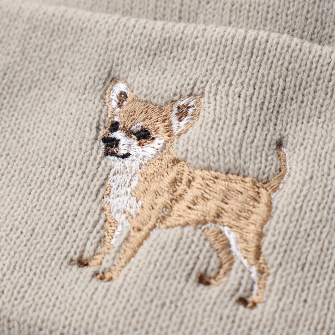 Gorro bordado con perro Chihuahua  2