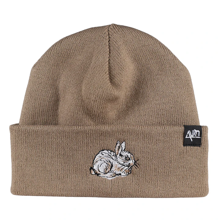 Gorro bordado con Conejo 1