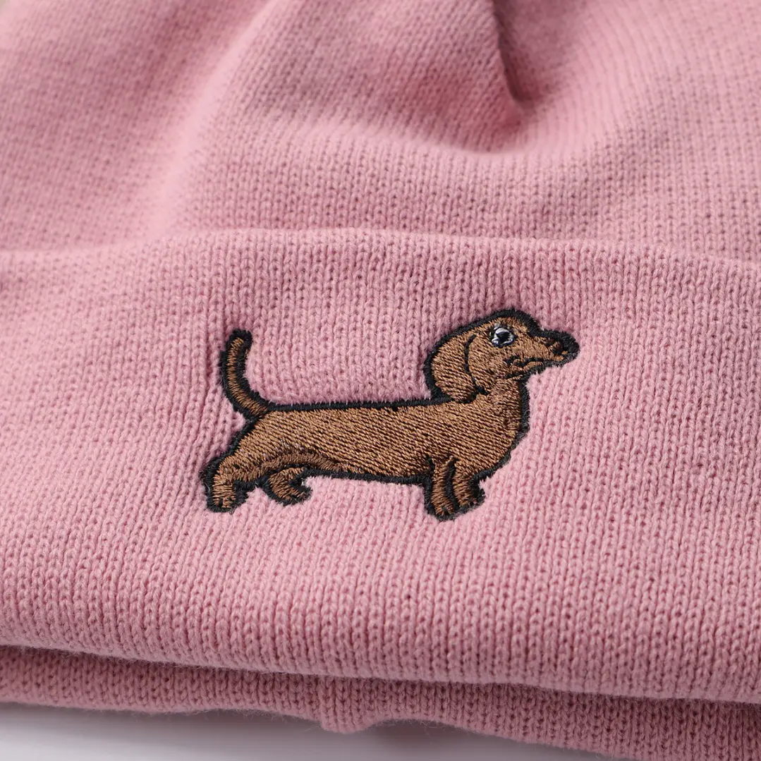 Gorro bordado con perro salchicha dachshund  12