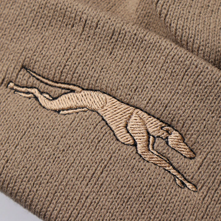 Gorro Bordado con perro Galgo 2