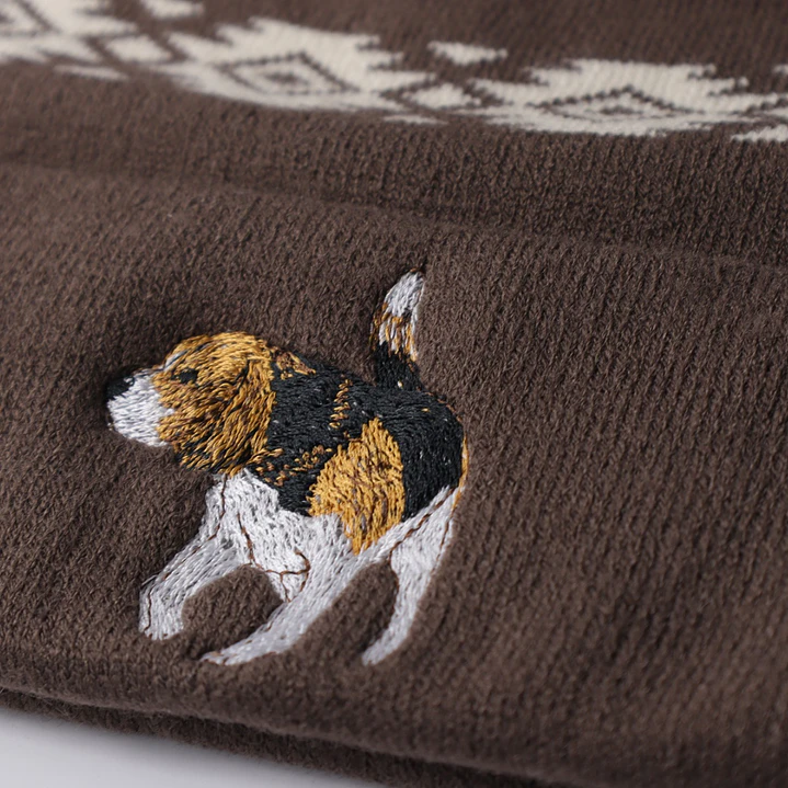 Gorro bordado con perro Beagle 2