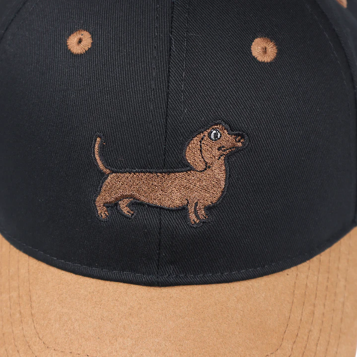 Jockey Bordado Con Perro Salchicha Dachshund Café  3